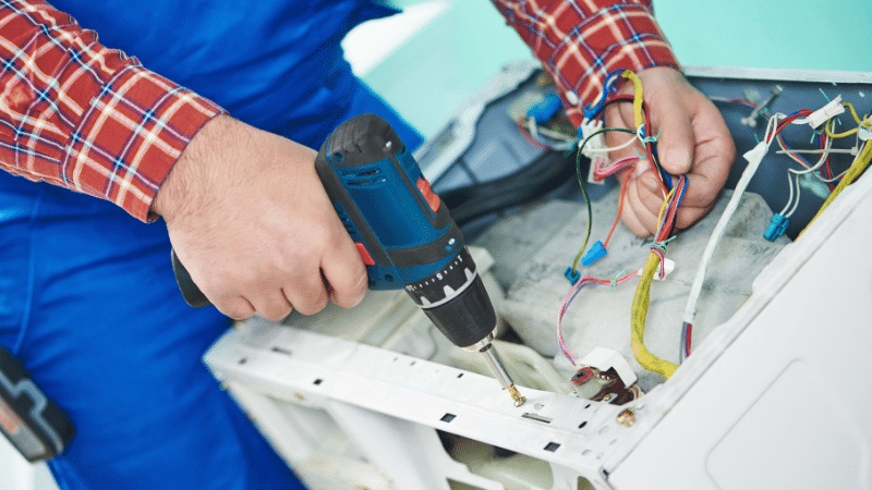 Bayrampaşa Maytag Maytag çamaşır makinesi kart tamiri – Su almama arızası orijinal parça ile giderildi. - Teknik servis örneği